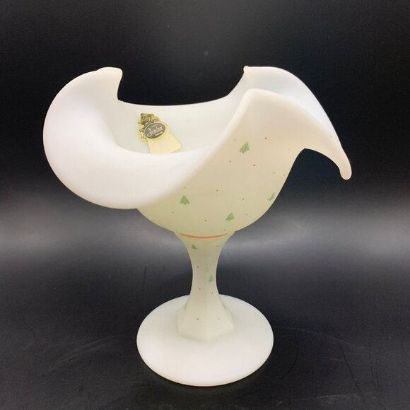 Vtg Fenton White Compote Hand Painted With Christmas Trees & Signed D. Robinson - Picture 2 of 7